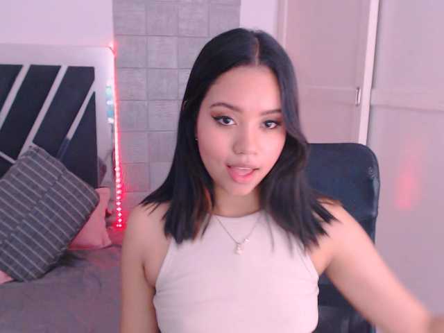 Capturas de pantalla de transmisión EmilyBloop