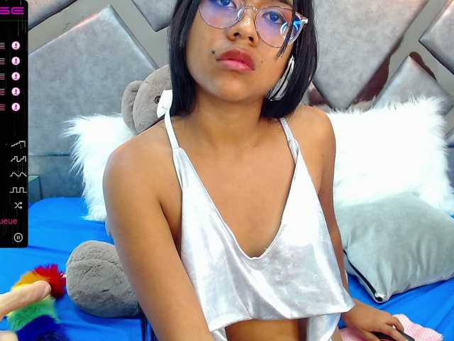 Capturas de pantalla de transmisión EmilyJhons