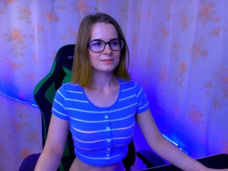Capturas de pantalla de transmisión EmilyKissy