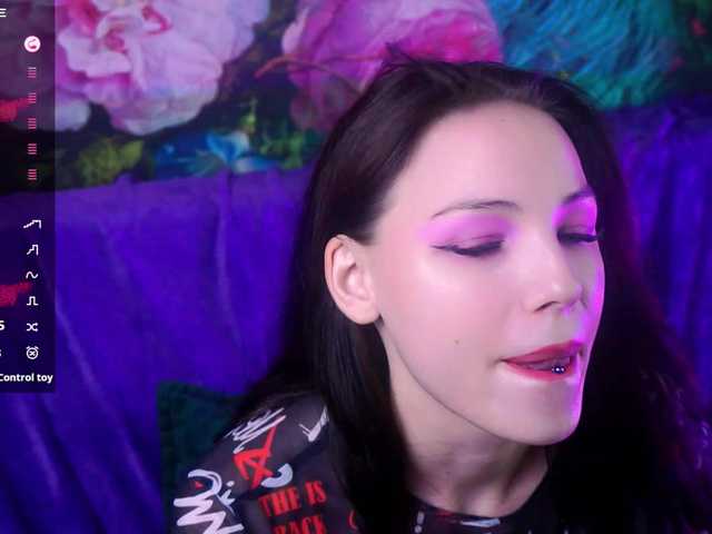 Capturas de pantalla de transmisión EmilyLuxxxury