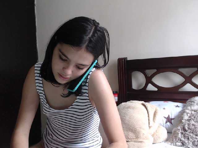 Capturas de pantalla de transmisión EmmaBrand