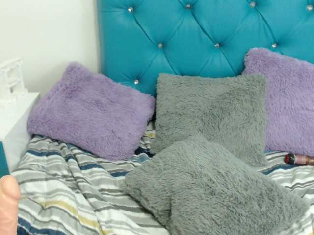 Capturas de pantalla de transmisión EmmaxSummers