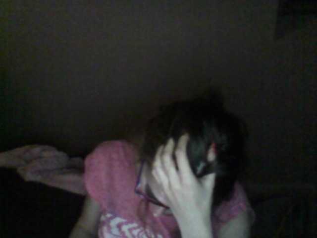 Capturas de pantalla de transmisión Emmi-li