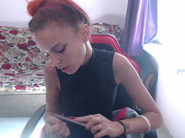 Capturas de pantalla de transmisión Ereskigal333