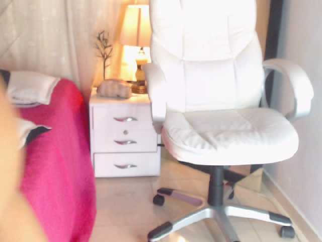 Capturas de pantalla de transmisión eskarliam