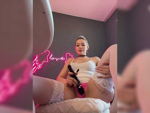 Capturas de pantalla de transmisión Eva-Kitty1