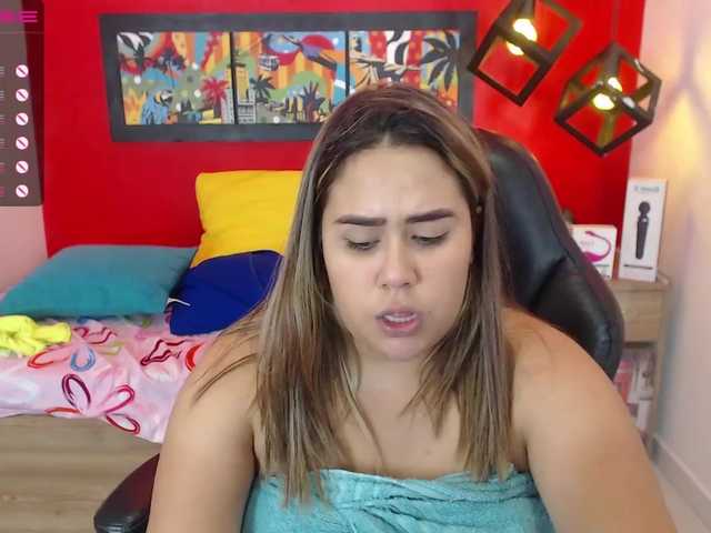 Capturas de pantalla de transmisión EvenynMonroe