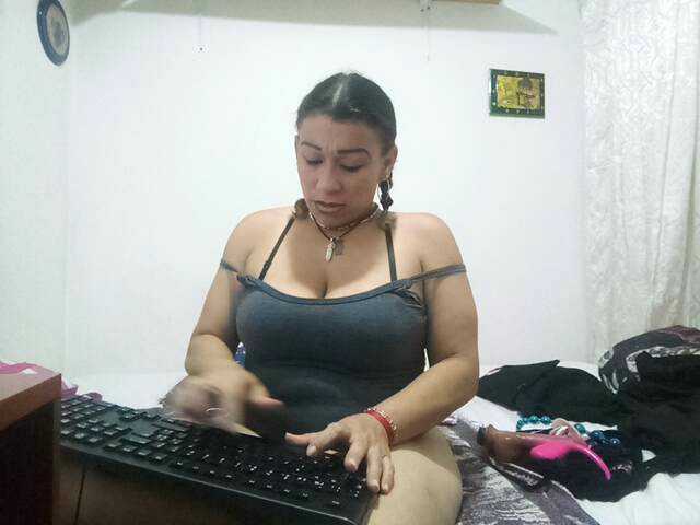 Capturas de pantalla de transmisión Fasttmilkx