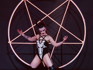 Chat de video erótico FemdomWitch