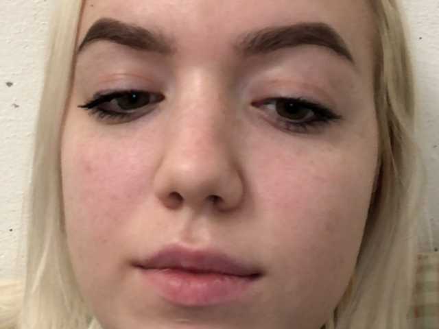 Capturas de pantalla de transmisión Fifiruu