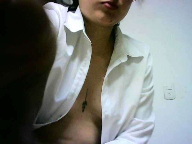 Capturas de pantalla de transmisión Flora-med