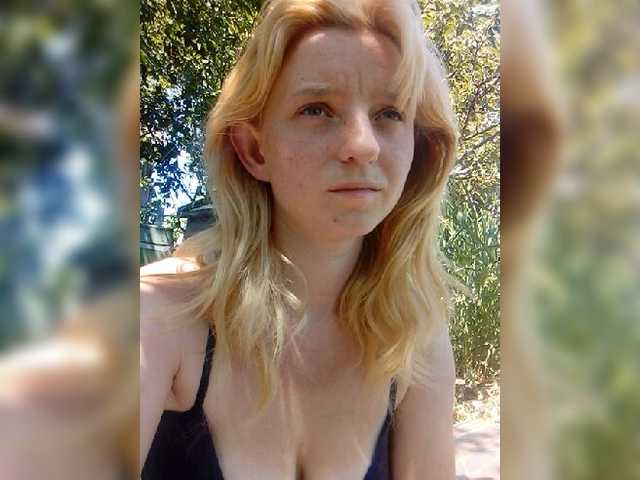 Capturas de pantalla de transmisión FoxyMmmm