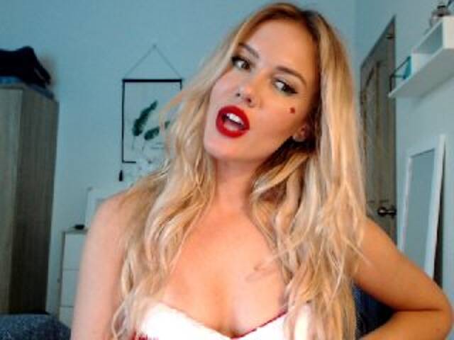 Capturas de pantalla de transmisión FromHeavenn