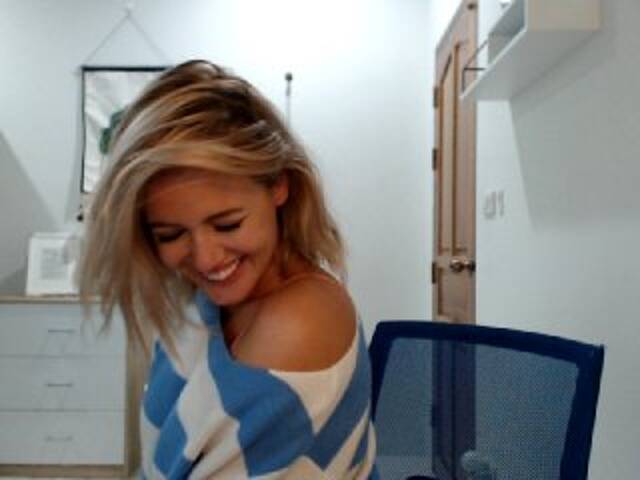 Capturas de pantalla de transmisión FromHeavenn