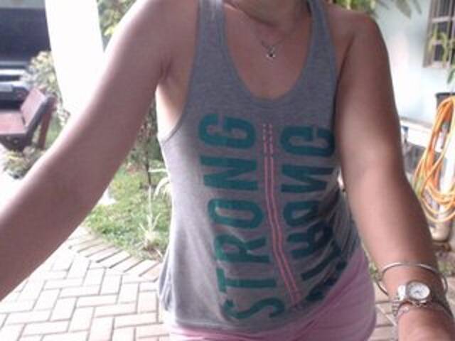 Capturas de pantalla de transmisión GabiBrasil