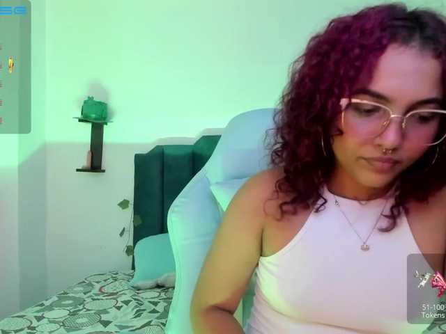 Capturas de pantalla de transmisión Gabrielle-D