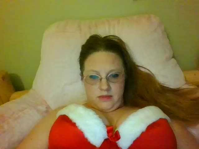 Fotos ghostears Will I make the naughty or nice list #Lovense#bbw#bigboobs#chubby#daddy#chatting#new