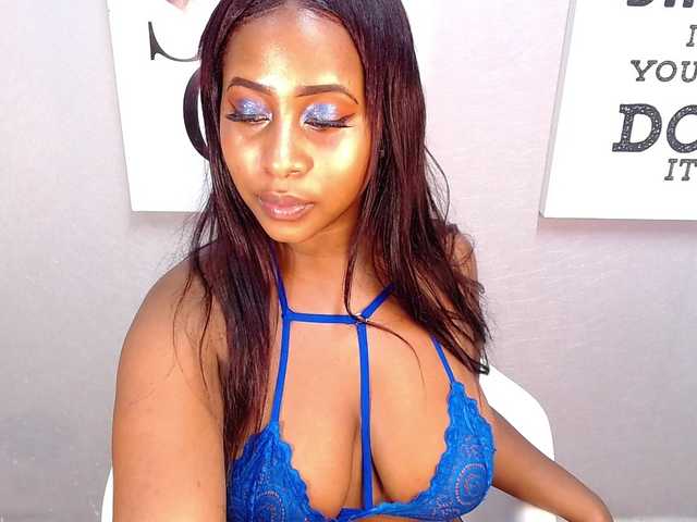 Capturas de pantalla de transmisión GigiThunderfo