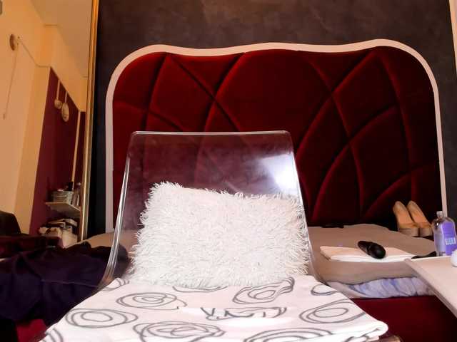 Capturas de pantalla de transmisión goddessallyse