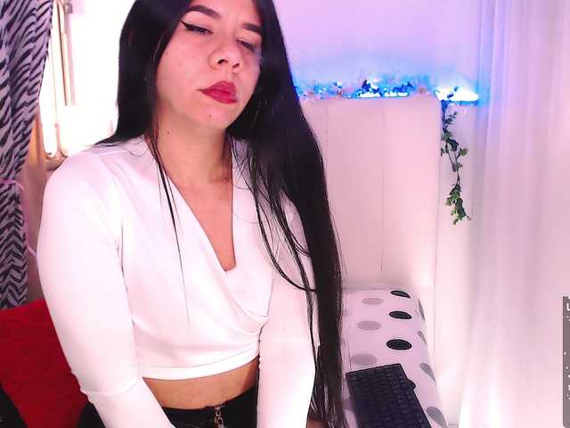 Fotos HAILEY-SWEET DOMIisONLUSHisON#makemewetwithyoutips:big95#sweetgirl #young #bigass #latina #squirt #anal #horny #dontberude #bekind:text02 :text01