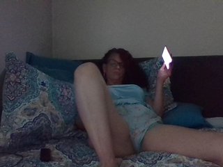 Capturas de pantalla de transmisión hollycherry