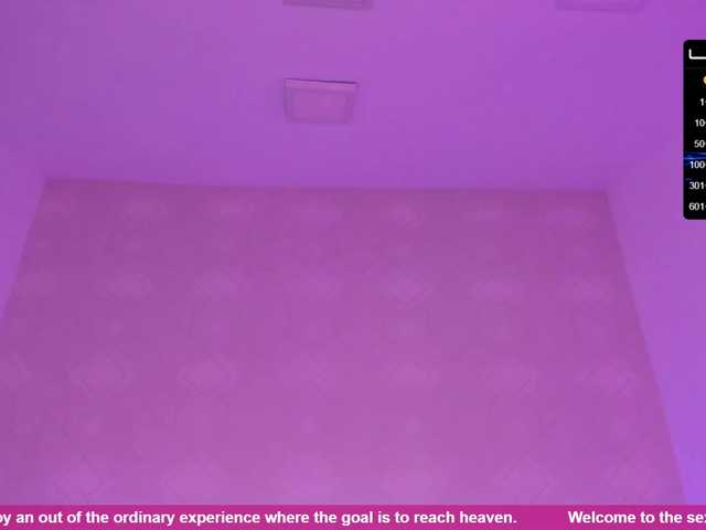 Capturas de pantalla de transmisión HollyTegan