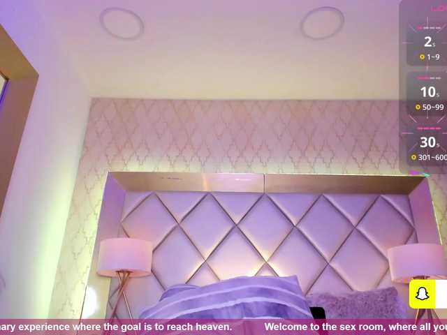 Capturas de pantalla de transmisión HollyTegan