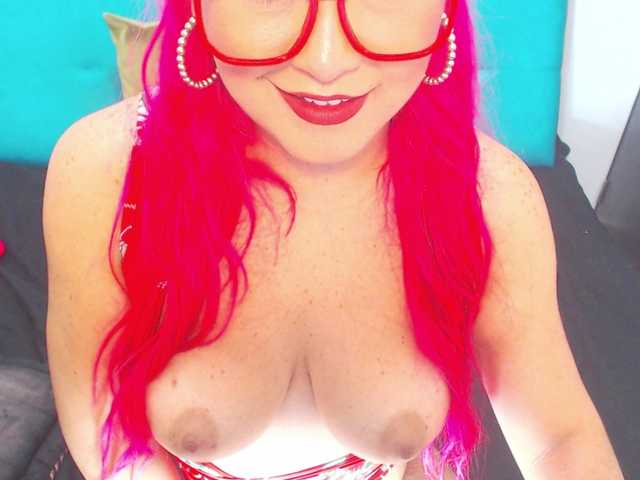 Capturas de pantalla de transmisión HoneyBunnyX