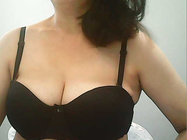 Capturas de pantalla de transmisión hotbabyasian
