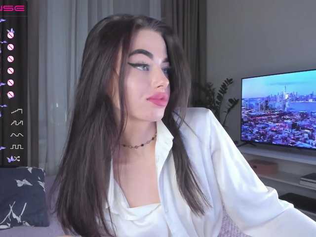Capturas de pantalla de transmisión HotGirlEva