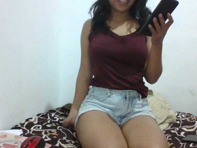 Capturas de pantalla de transmisión HoTGirlie