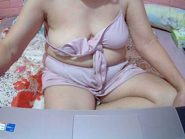 Capturas de pantalla de transmisión hotgrannyxx