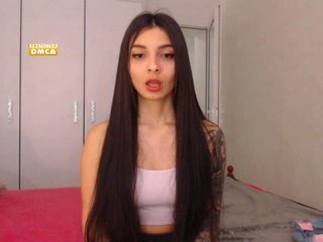 Capturas de pantalla de transmisión wow_karina