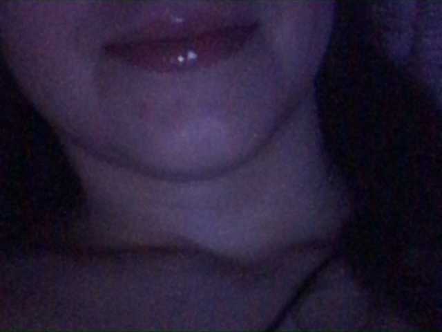 Capturas de pantalla de transmisión HottBabe