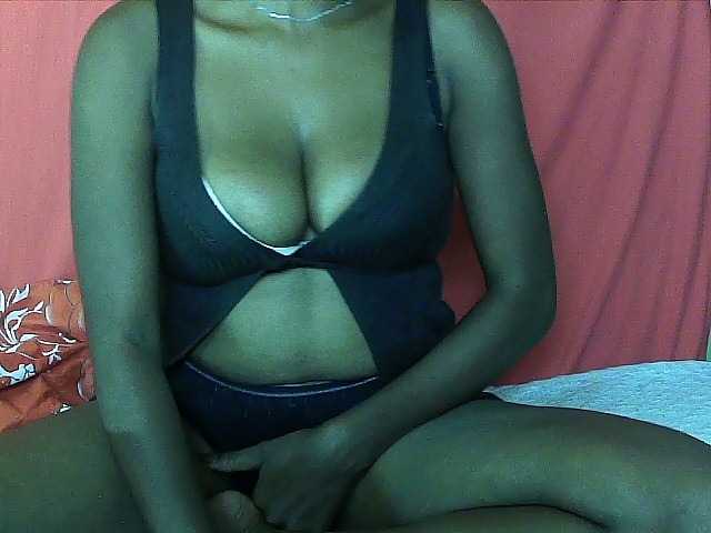 Capturas de pantalla de transmisión sexy-frayah