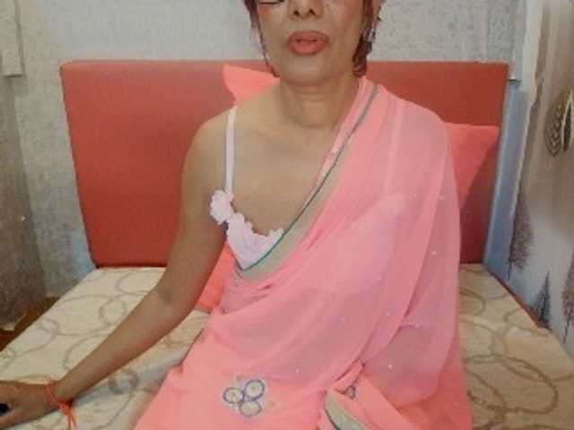 Fotos Indianmilf4u if u love preeti,,,,,,100 tokens