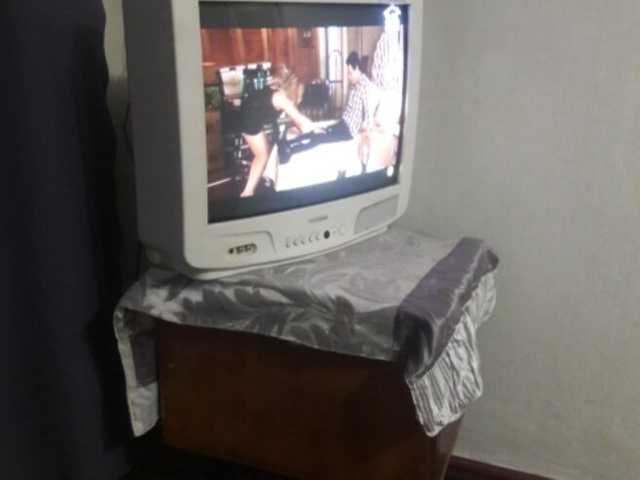 Capturas de pantalla de transmisión IntimBest