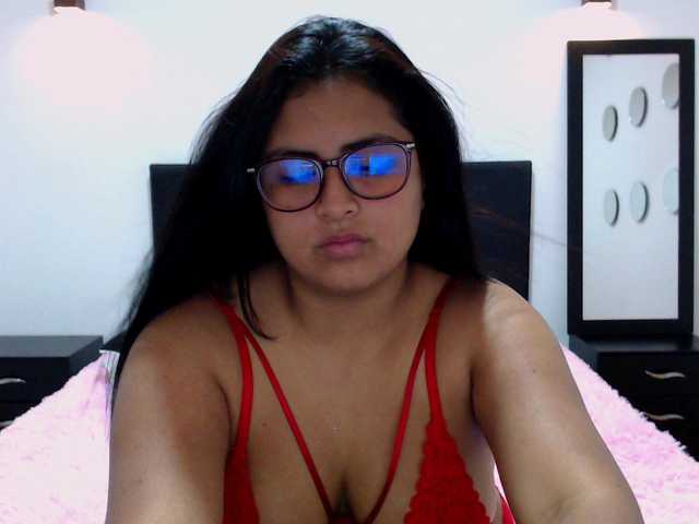Capturas de pantalla de transmisión Isabela-Rey