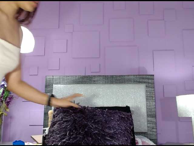 Capturas de pantalla de transmisión JasmineMore