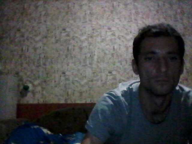 Capturas de pantalla de transmisión JJulia4021