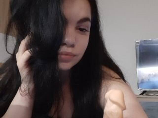 Capturas de pantalla de transmisión JuliaaaGold