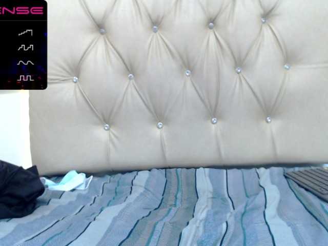 Capturas de pantalla de transmisión JuliaReeves