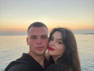 Chat de video erótico little_julia011