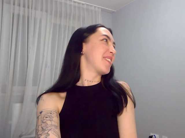 Capturas de pantalla de transmisión KarinaBoo