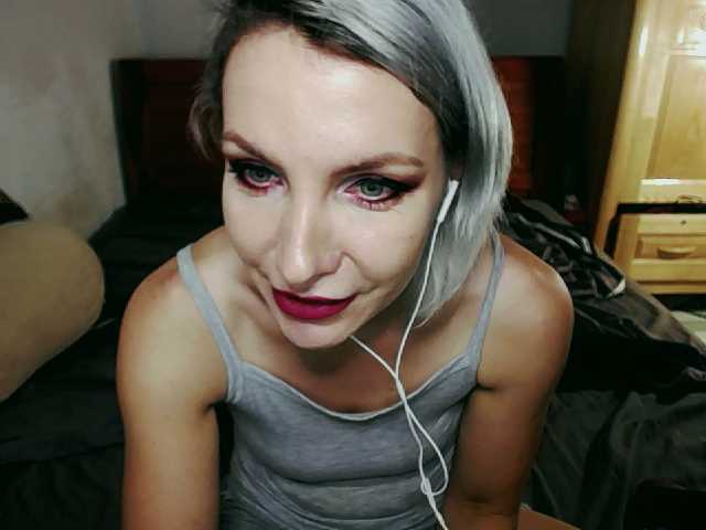 Capturas de pantalla de transmisión KatarinaJ