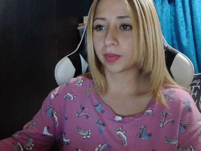 Capturas de pantalla de transmisión kathia11