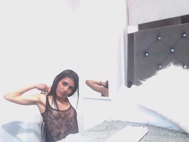 Capturas de pantalla de transmisión KATIA-DEE