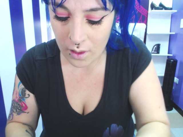 Capturas de pantalla de transmisión katrinadirtyx