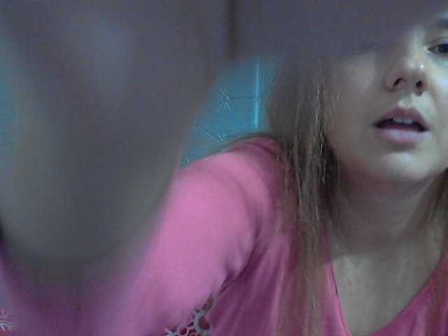 Capturas de pantalla de transmisión KATYDIAZ