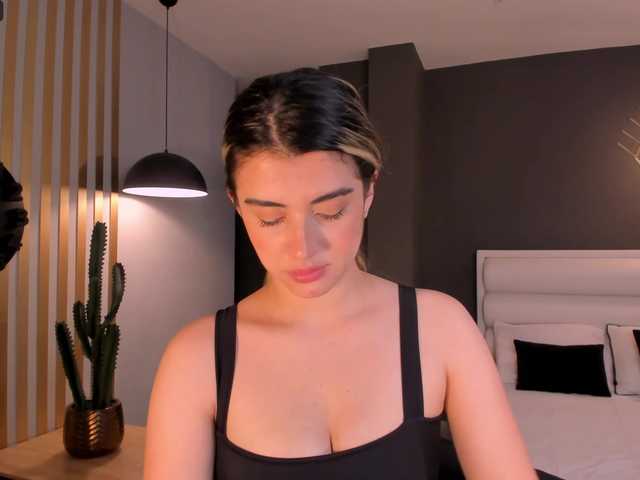 Capturas de pantalla de transmisión KatyRousse